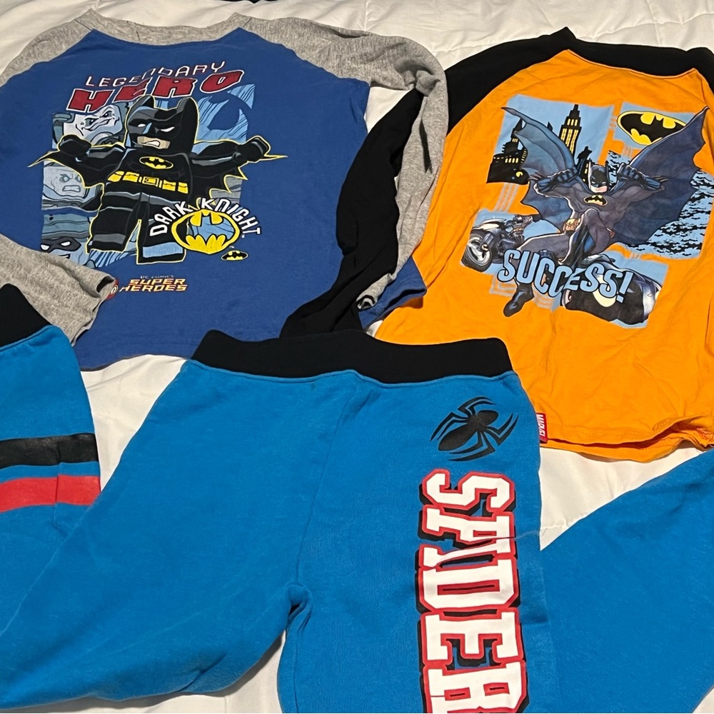 Marvel Spider-Man fleece joggers and batman Long sleeve tee’s 2